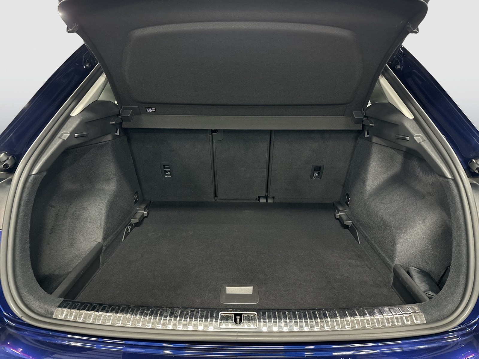 Audi Q3 35 S LINE KAMERA ALU18 eKLAPPE NAVI+ SITZHEIZ