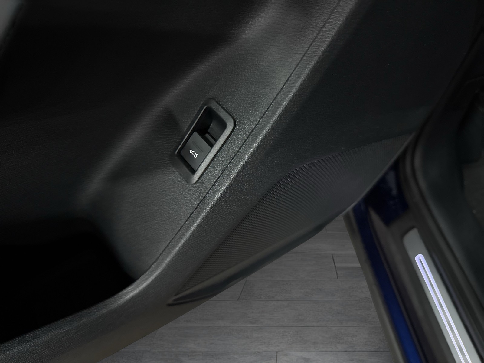 Audi Q3 35 S LINE KAMERA ALU18 eKLAPPE NAVI+ SITZHEIZ