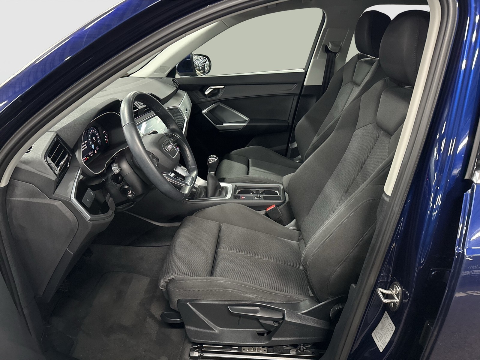 Audi Q3 35 S LINE KAMERA ALU18 eKLAPPE NAVI+ SITZHEIZ