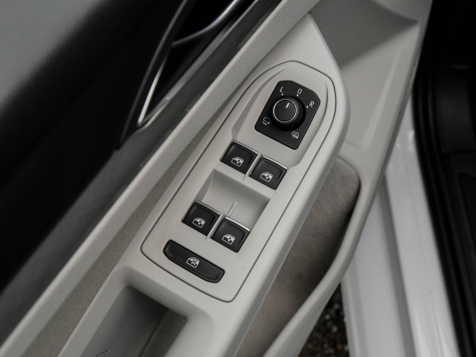 Volkswagen Golf VIII 2.0 LIFE ACC NAVI ALU LED SITZHEIZUNG