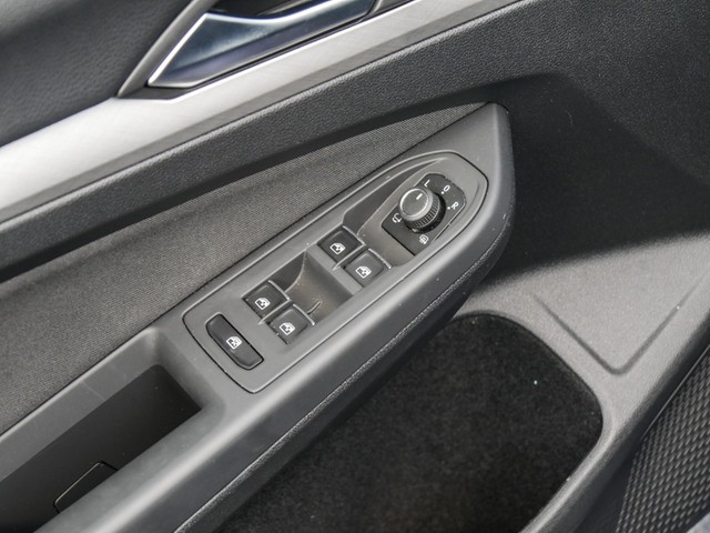 Volkswagen Golf Variant VIII 2.0 LIFE AHK ACC NAVI CARPLAY