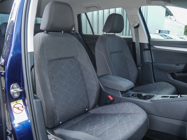 Volkswagen Golf Variant VIII 2.0 LIFE AHK ACC NAVI CARPLAY