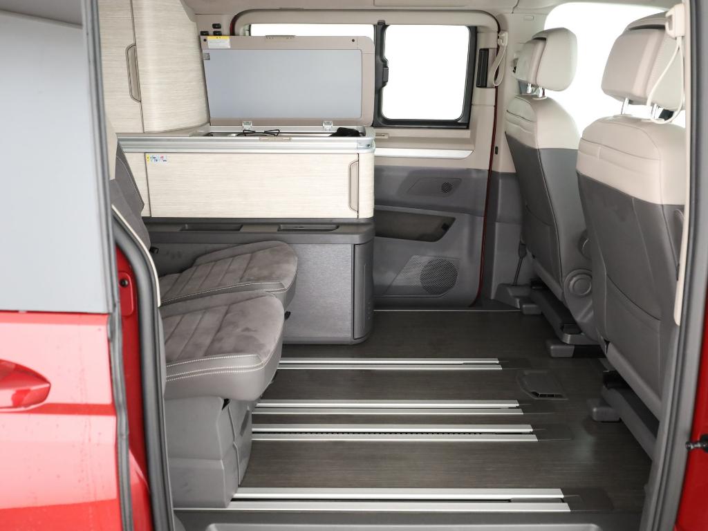 Volkswagen T7 California eHybrid Ocean 4x4 HuD ACC DCC Matrix AHK