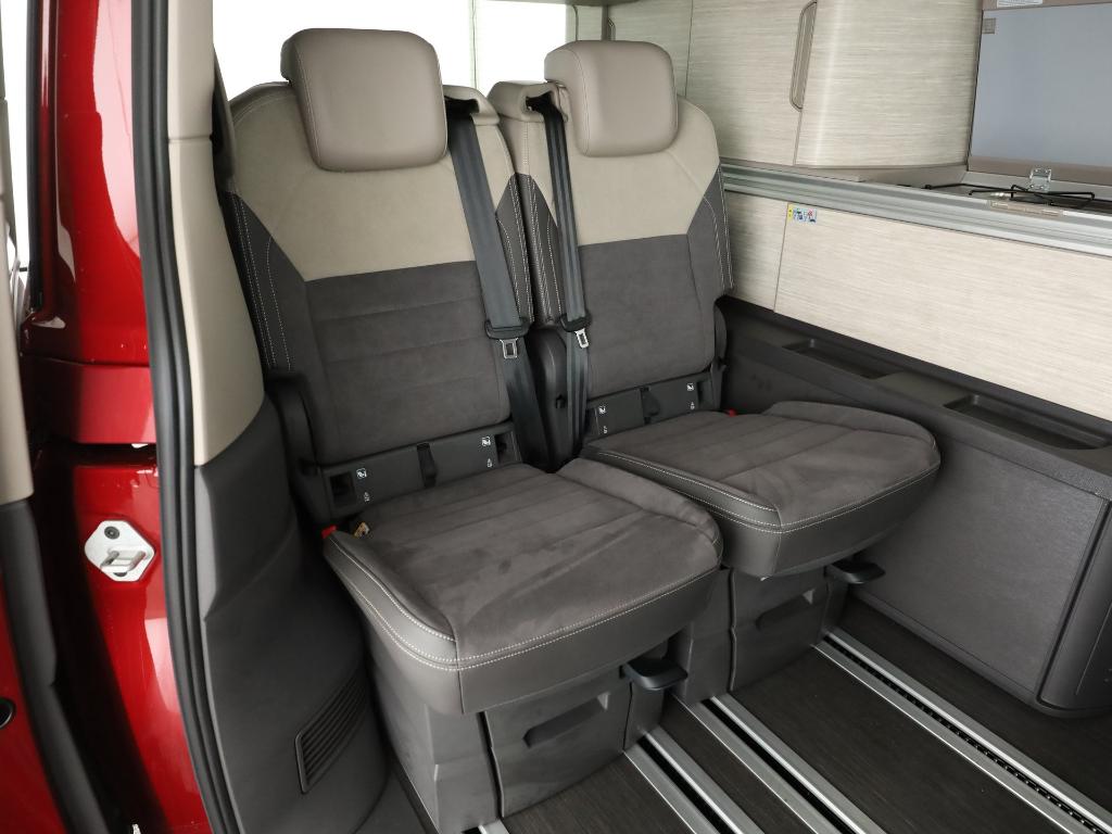 Volkswagen T7 California eHybrid Ocean 4x4 HuD ACC DCC Matrix AHK