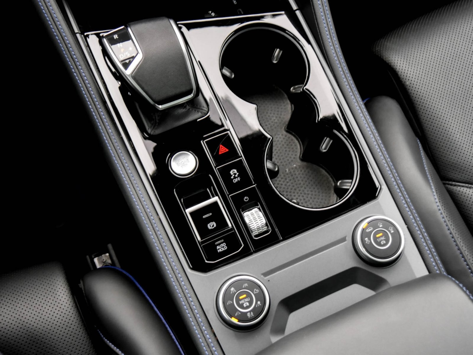 Volkswagen Touareg HYBRID R NEUESMODELL PANO AHK 360CAM 21Z