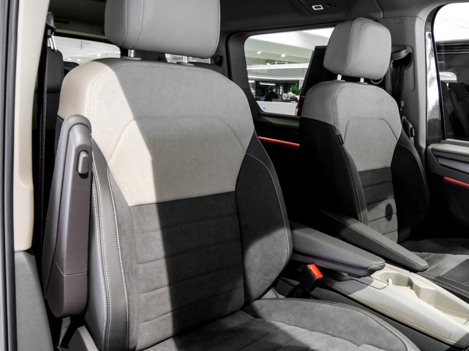 Volkswagen T7 Multivan 2.0 TDI DSG EDITION eSITZE HARMANKARDON