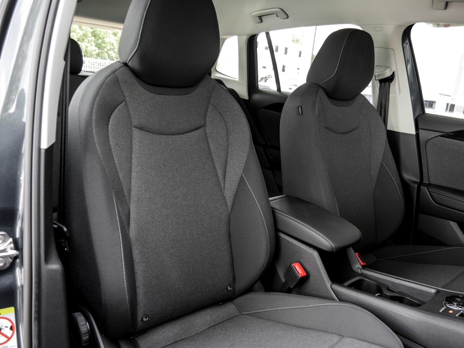 Volkswagen Tiguan 1.5 eTSI NEUES MODELL AHK CAM LM17 NAVI