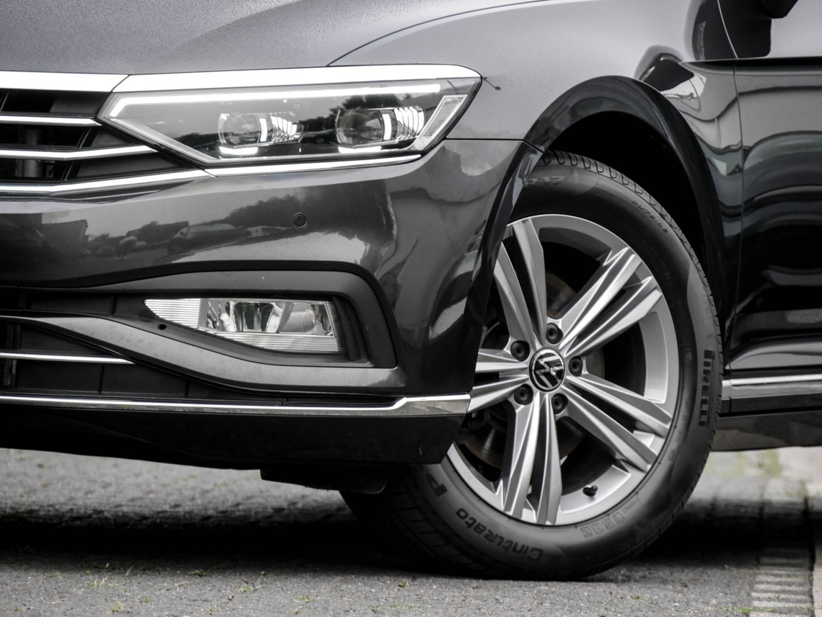 Volkswagen Passat Variant 2.0 ELEGANCE 4X4 LEDER AHK 360CAM