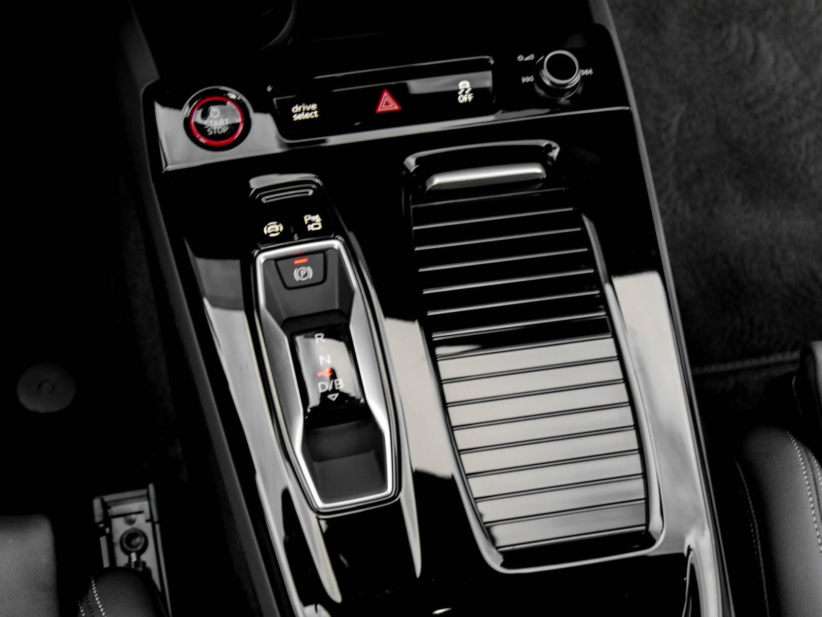 Audi SQ6 e-tron quattro PANO B&O AHK 360°CAM ACC LM21