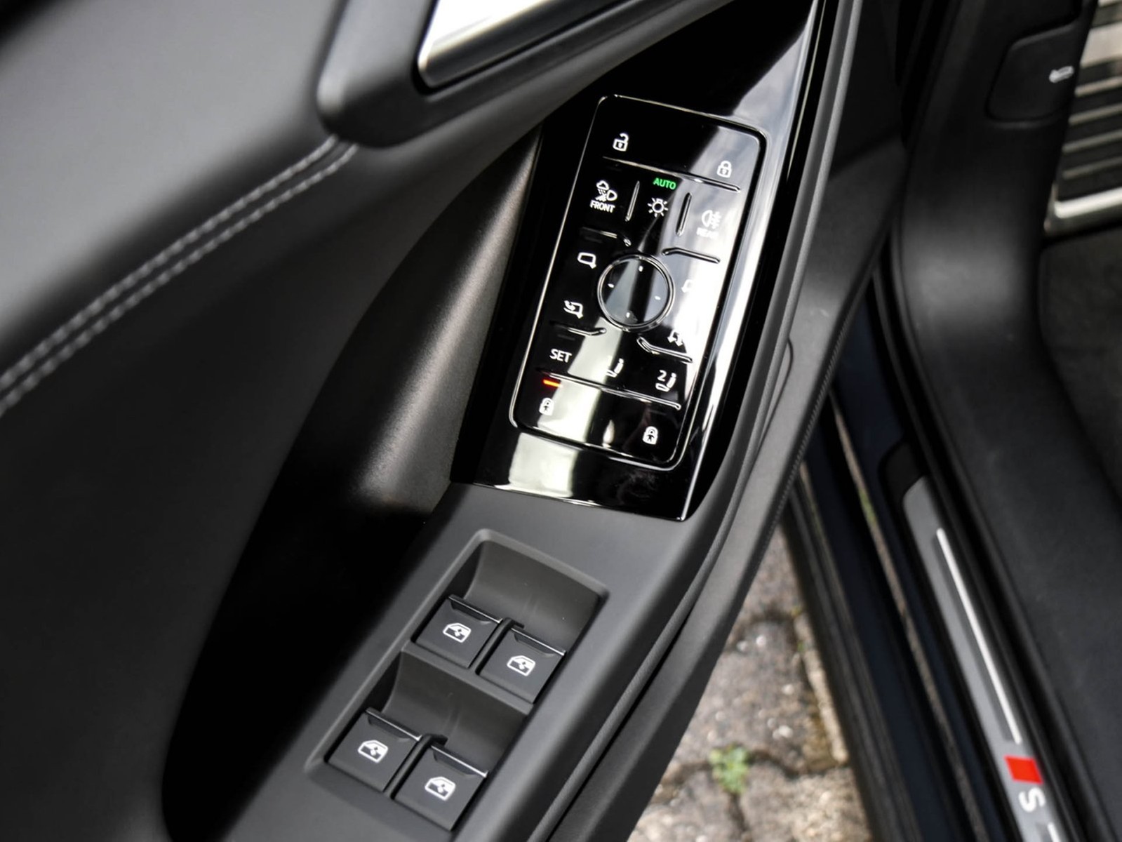 Audi SQ6 e-tron quattro PANO B&O AHK 360°CAM ACC LM21