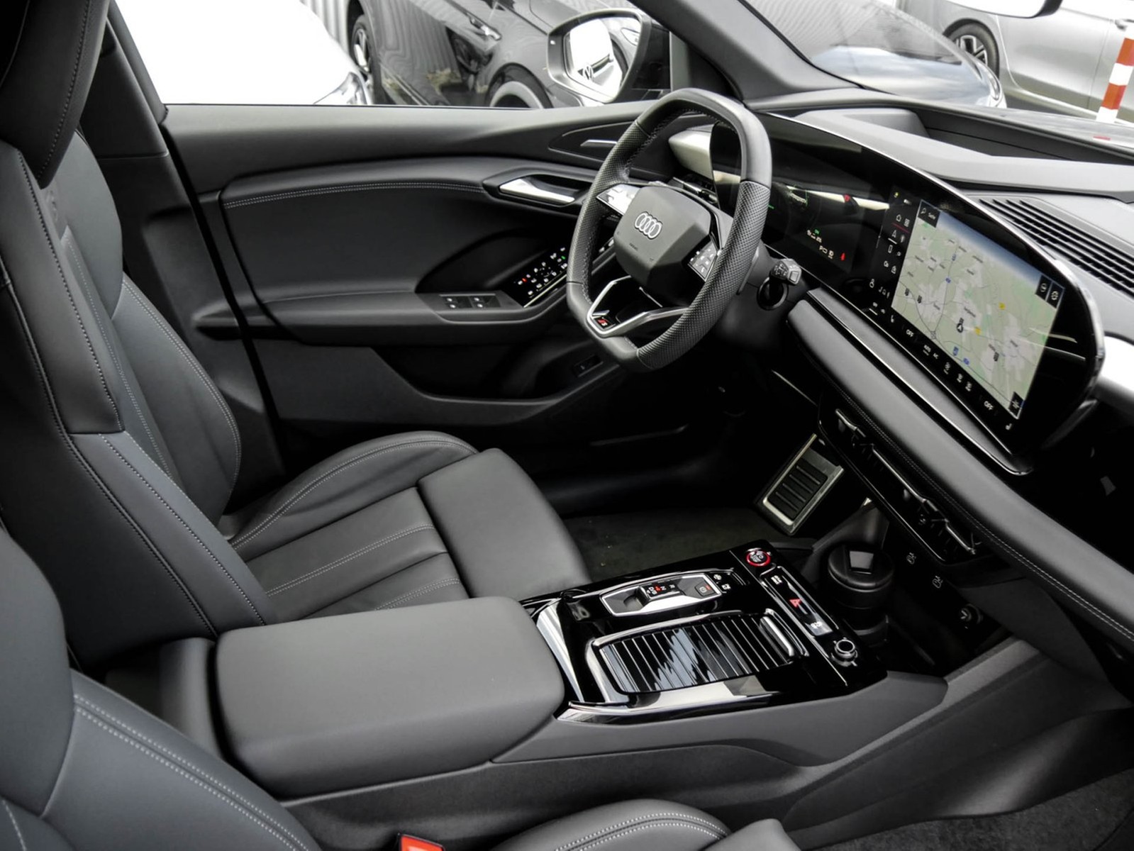 Audi SQ6 e-tron quattro PANO B&O AHK 360°CAM ACC LM21