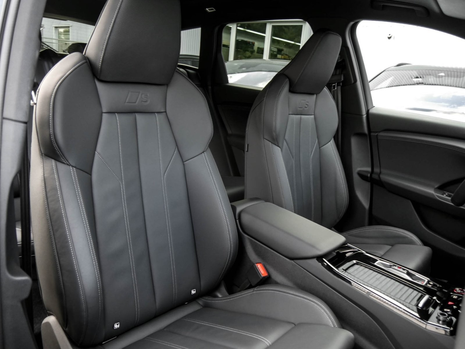 Audi SQ6 e-tron quattro PANO B&O AHK 360°CAM ACC LM21