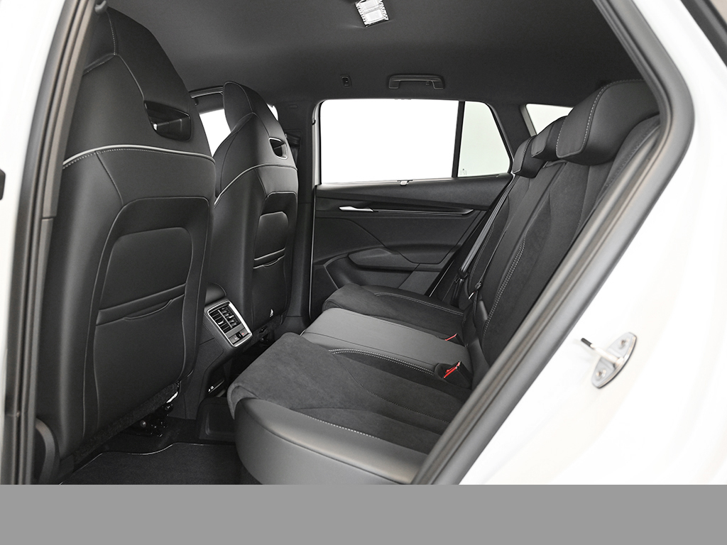 Skoda Enyaq 85 Sportline AHK ACC HuD CANTON NAV 360GRAD