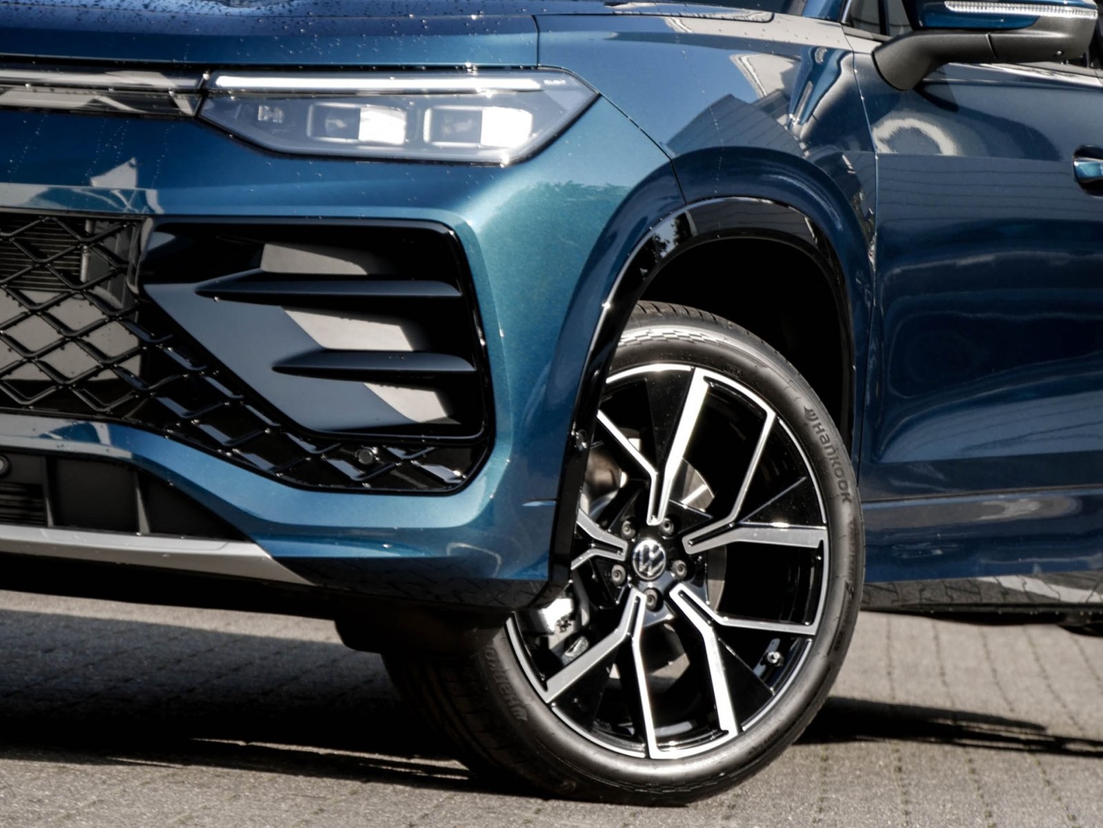 Volkswagen Tayron 2.0 TDI R-Line DSG 7SITZE PANO AHK LM20 HEAD-UP