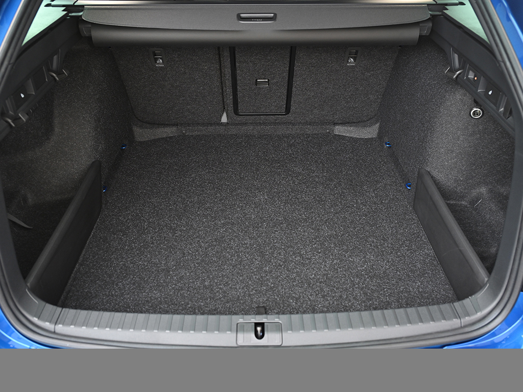 Skoda Octavia Combi 2.0TDI DSG Sportline AHK HuD NAV CANTON STANDHZG. ACC 360GRAD