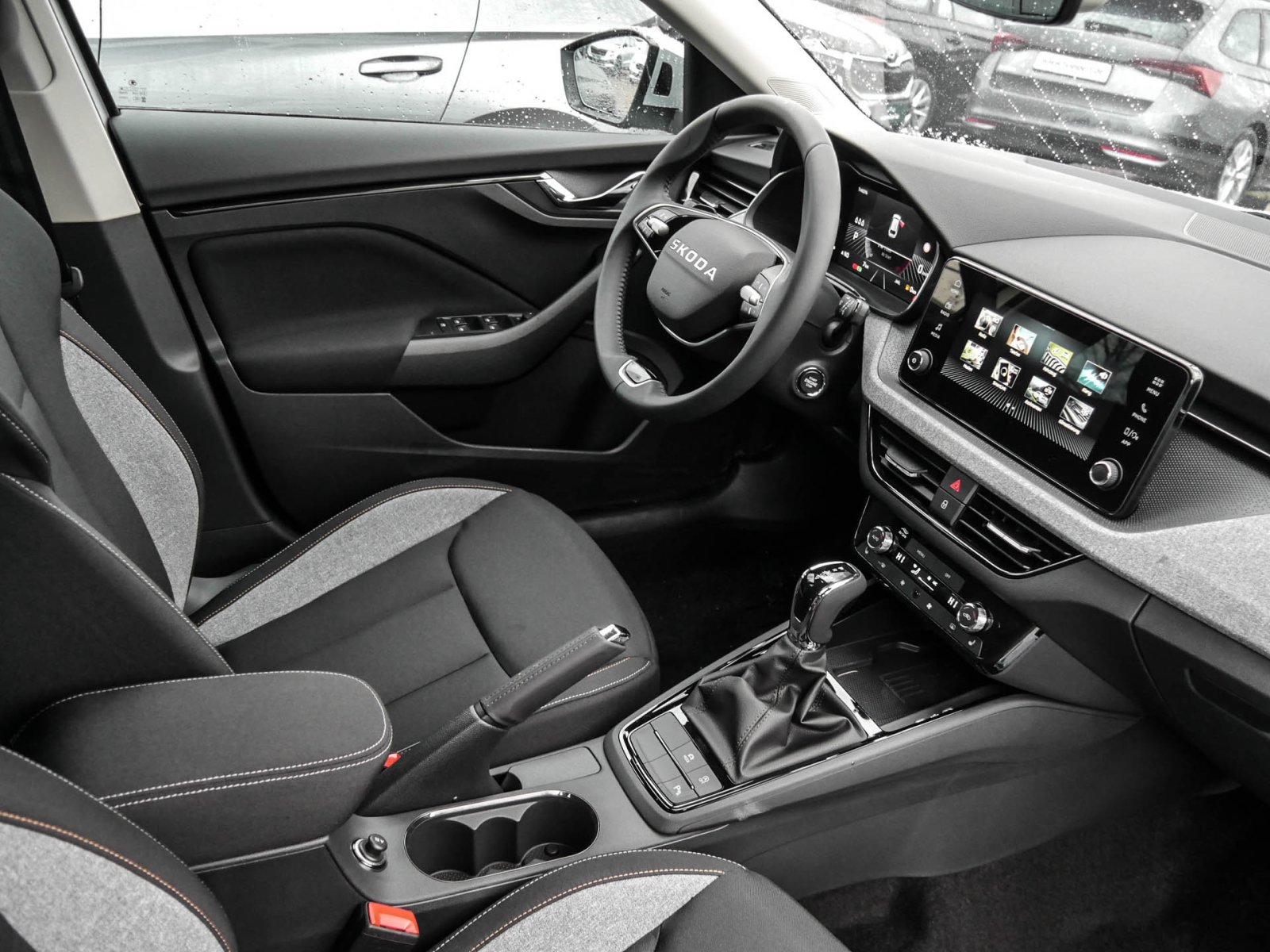Skoda Scala 1.0TSI DSG Tour ACC PDC RFK SHZ