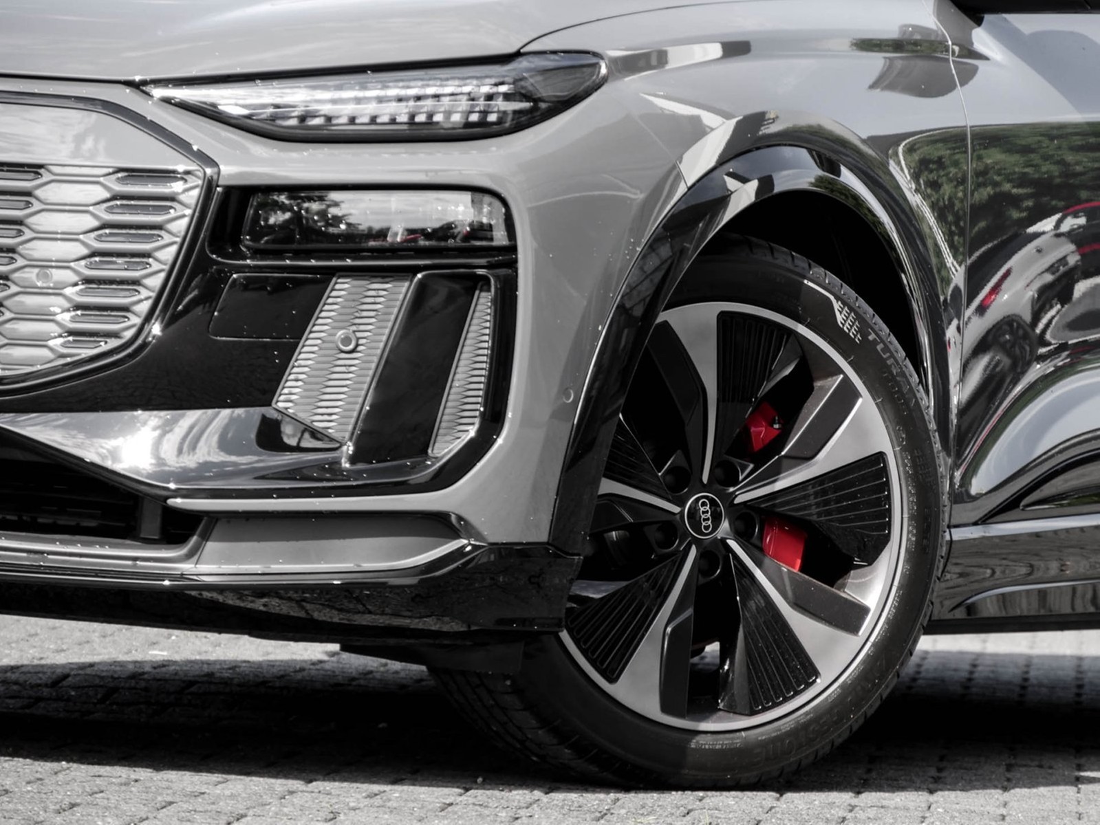 Audi SQ6 e-tron quattro PANO B&O 360°CAM ACC LM21