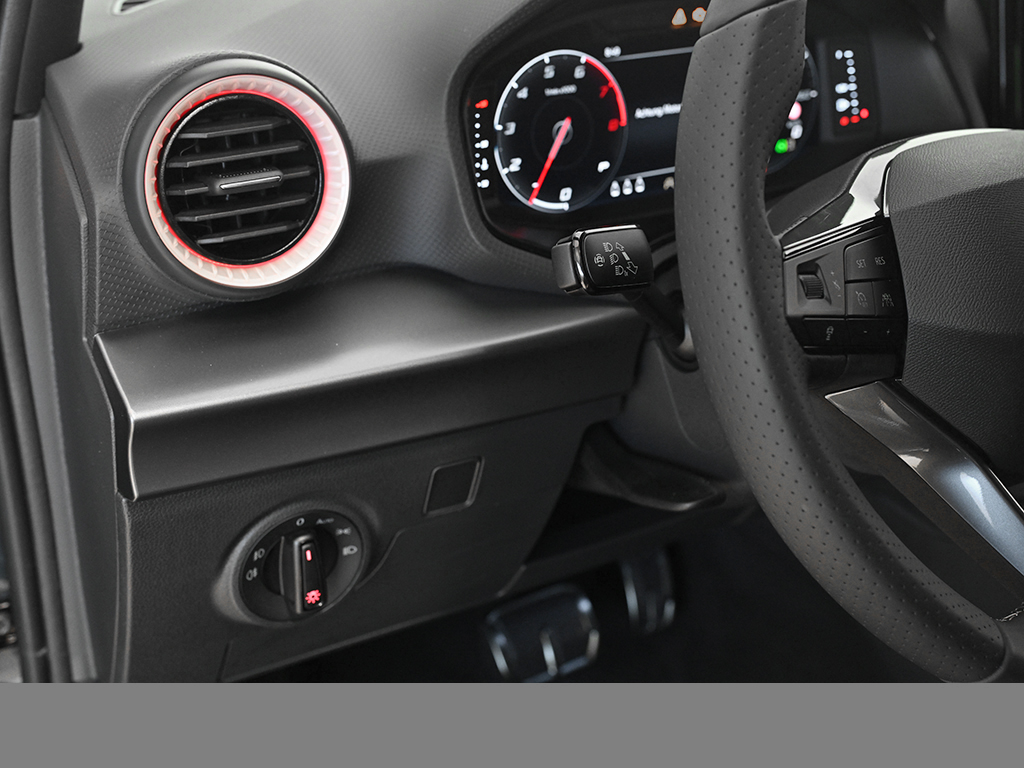 Seat Arona 1.0 FR BLACK EDITION DSG NAVI CAM LED