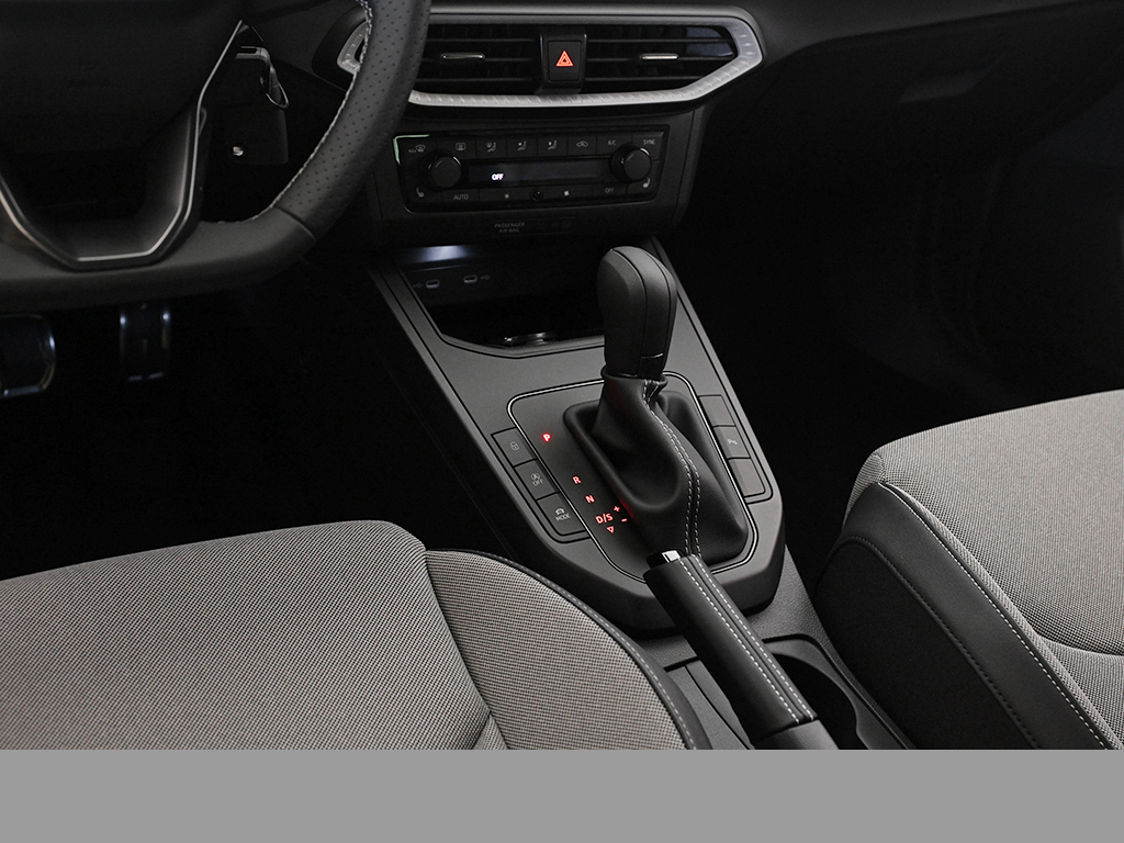 Seat Arona 1.0 FR BLACK EDITION DSG NAVI CAM LED