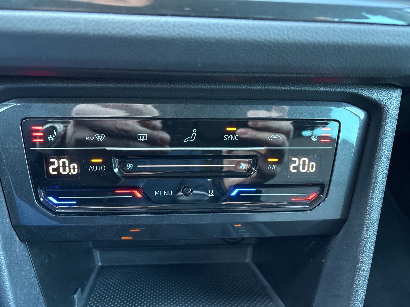 Volkswagen Tiguan 1.5 LIFE STANDHZ. KAMERA eKLAPPE NAVI