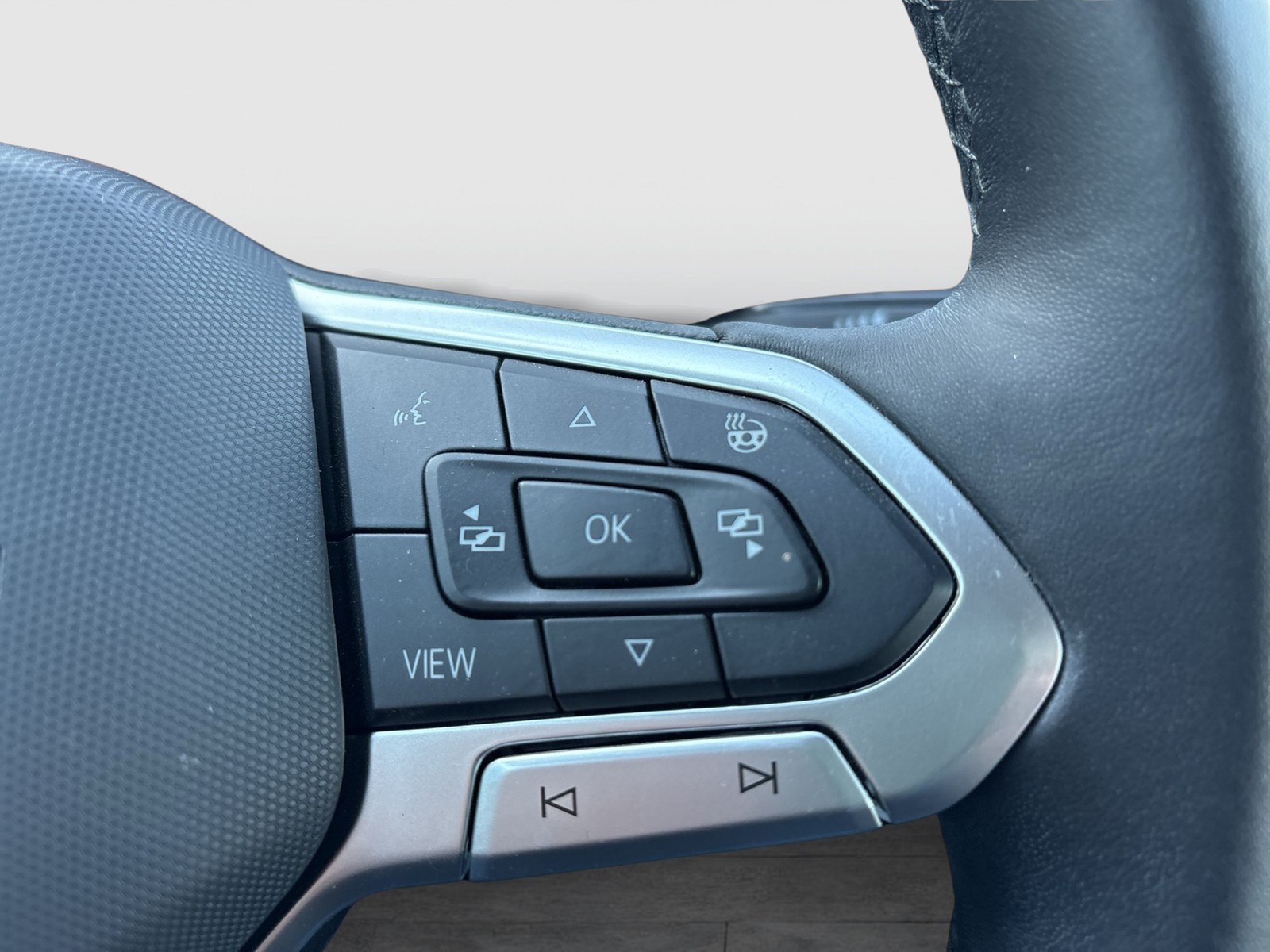 Volkswagen Tiguan 1.5 LIFE STANDHZ. KAMERA eKLAPPE NAVI