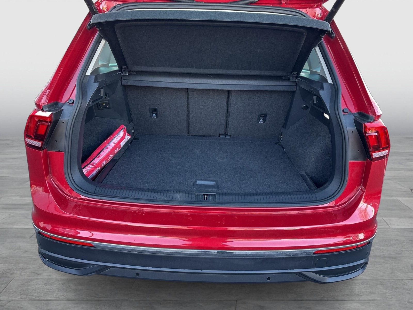 Volkswagen Tiguan 1.5 LIFE STANDHZ. KAMERA eKLAPPE NAVI