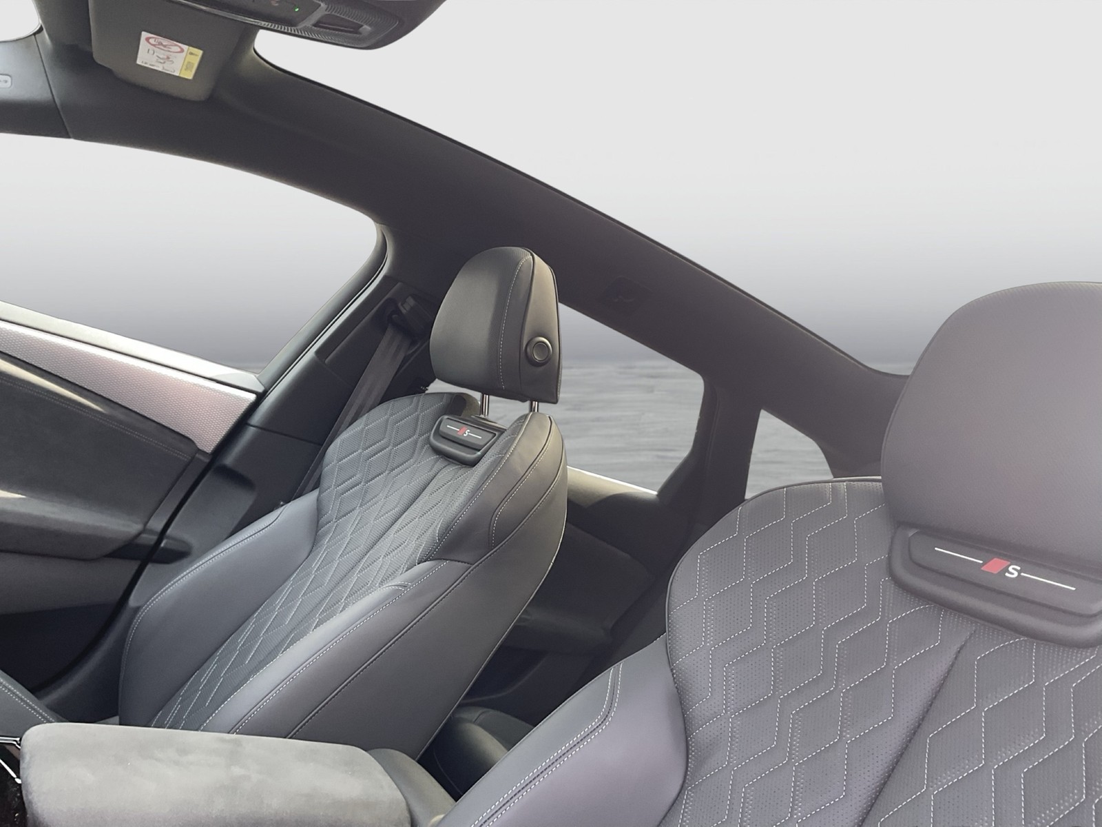 Audi A6 e-tron Avant quattro S LINE PANO B&O AHK LM21