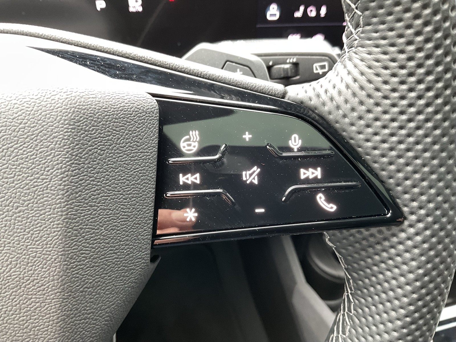 Audi A6 e-tron Avant quattro S LINE PANO B&O AHK LM21