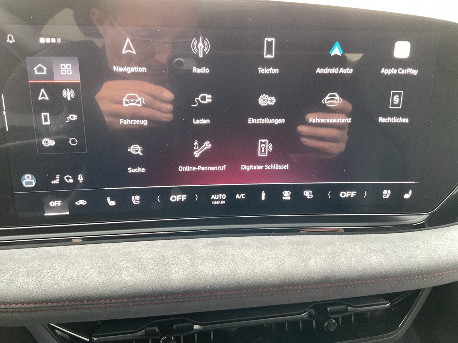 Audi A6 e-tron Avant quattro S LINE PANO B&O AHK LM21