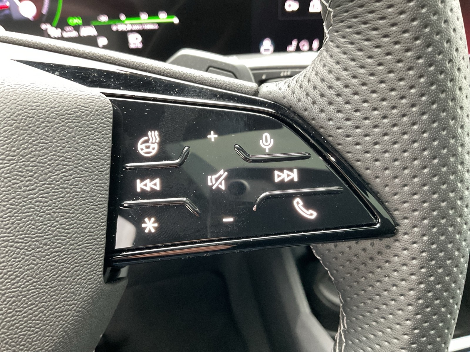 Audi A6 e-tron Avant quattro S LINE PANO B&O AHK LM21