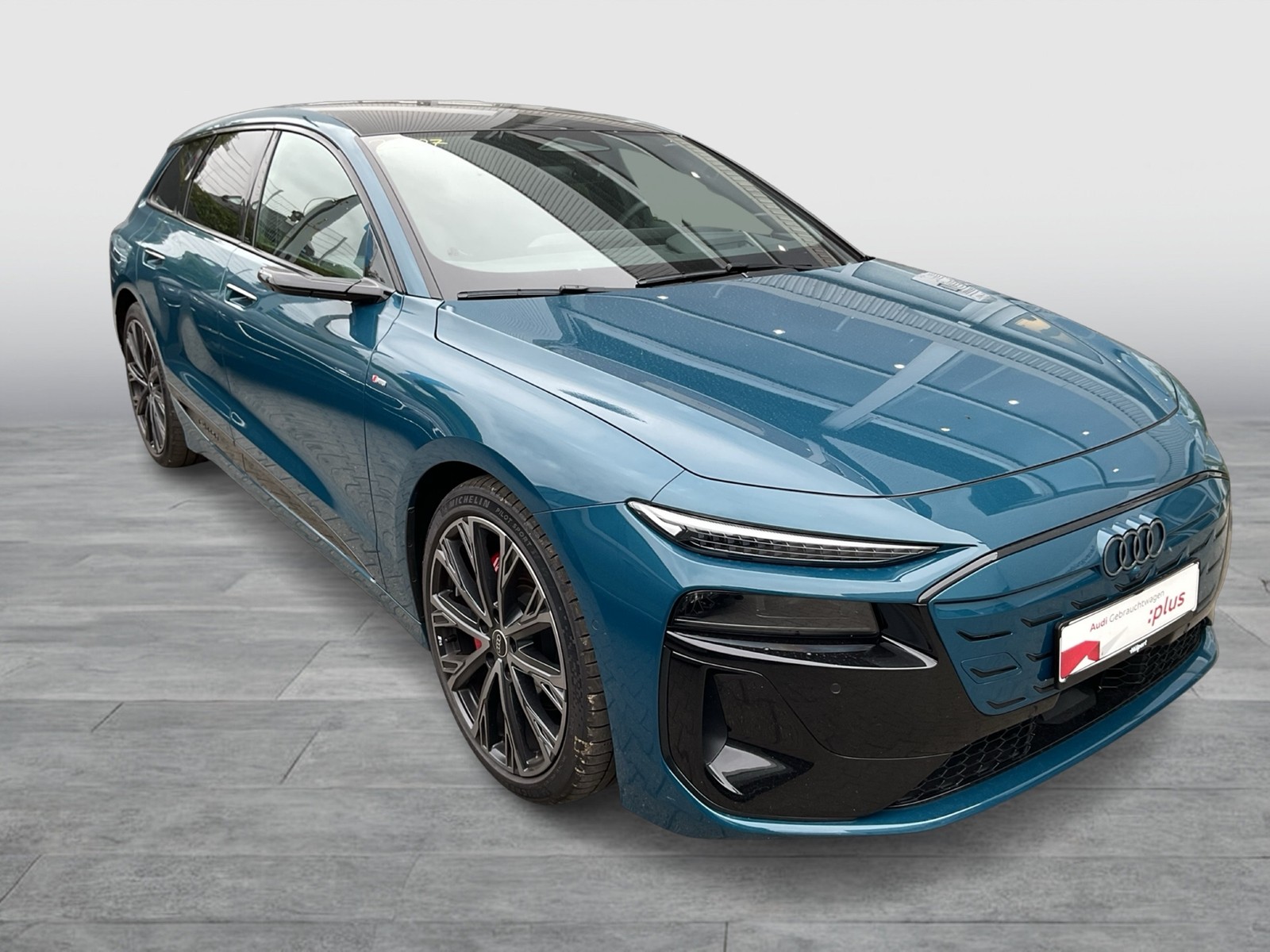 Audi A6 e-tron Avant quattro S LINE PANO B&O AHK LM21