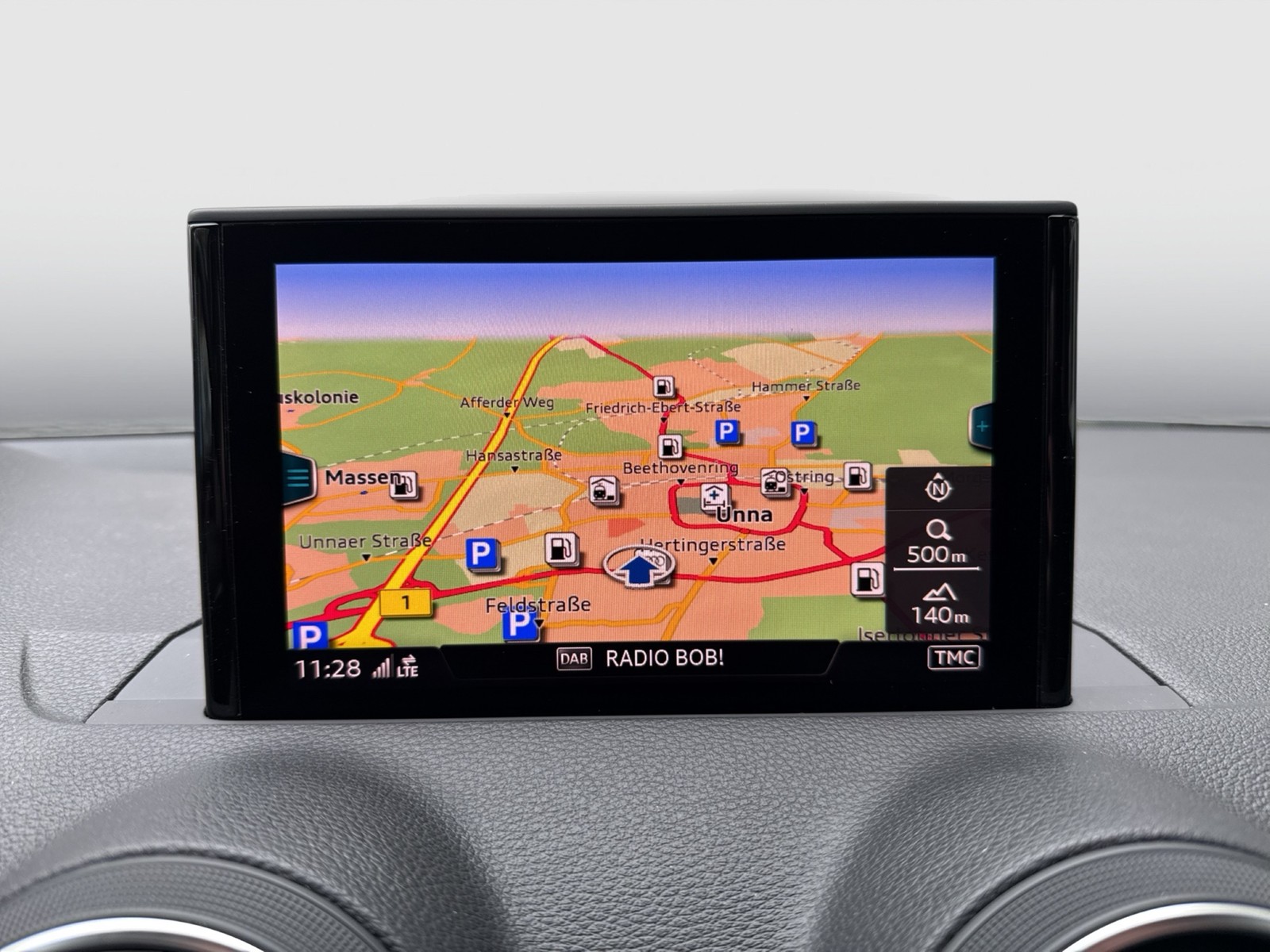 Audi Q2 35 S LINE AHK CAM ACC LM18 NAVI LED SITZHEIZUNG