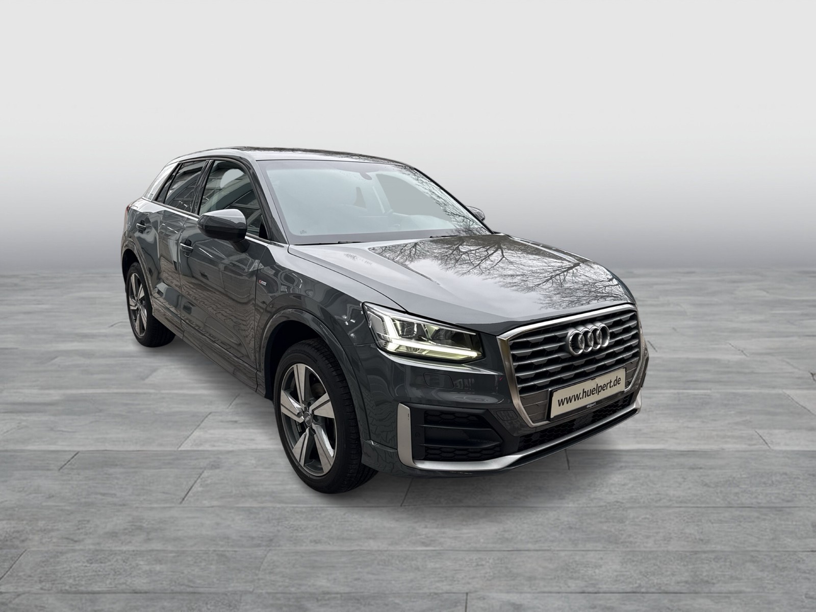 Audi Q2 35 S LINE AHK CAM ACC LM18 NAVI LED SITZHEIZUNG