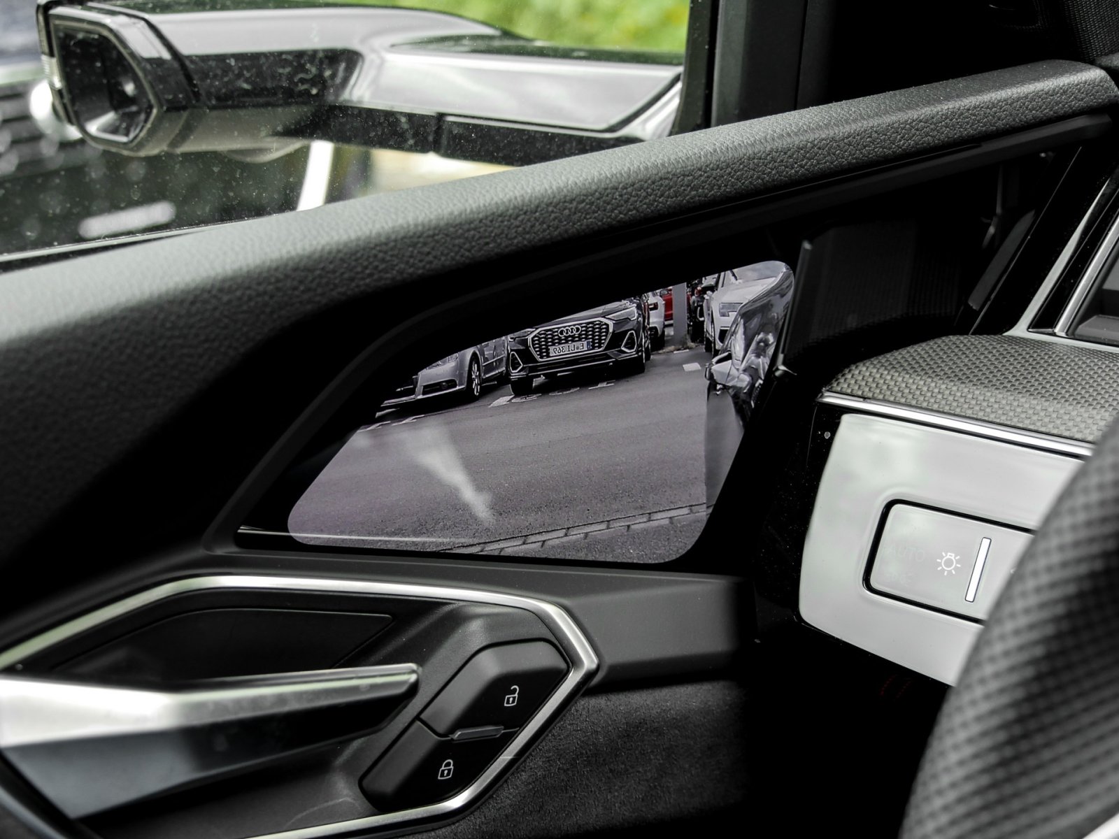 Audi Q8 e-tron Sportback 55 quattro S LINE CARBON AHK