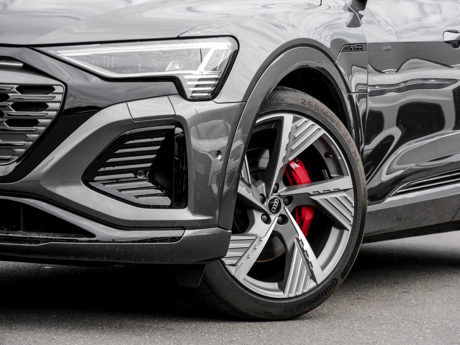 Audi Q8 e-tron Sportback 55 quattro S LINE CARBON AHK