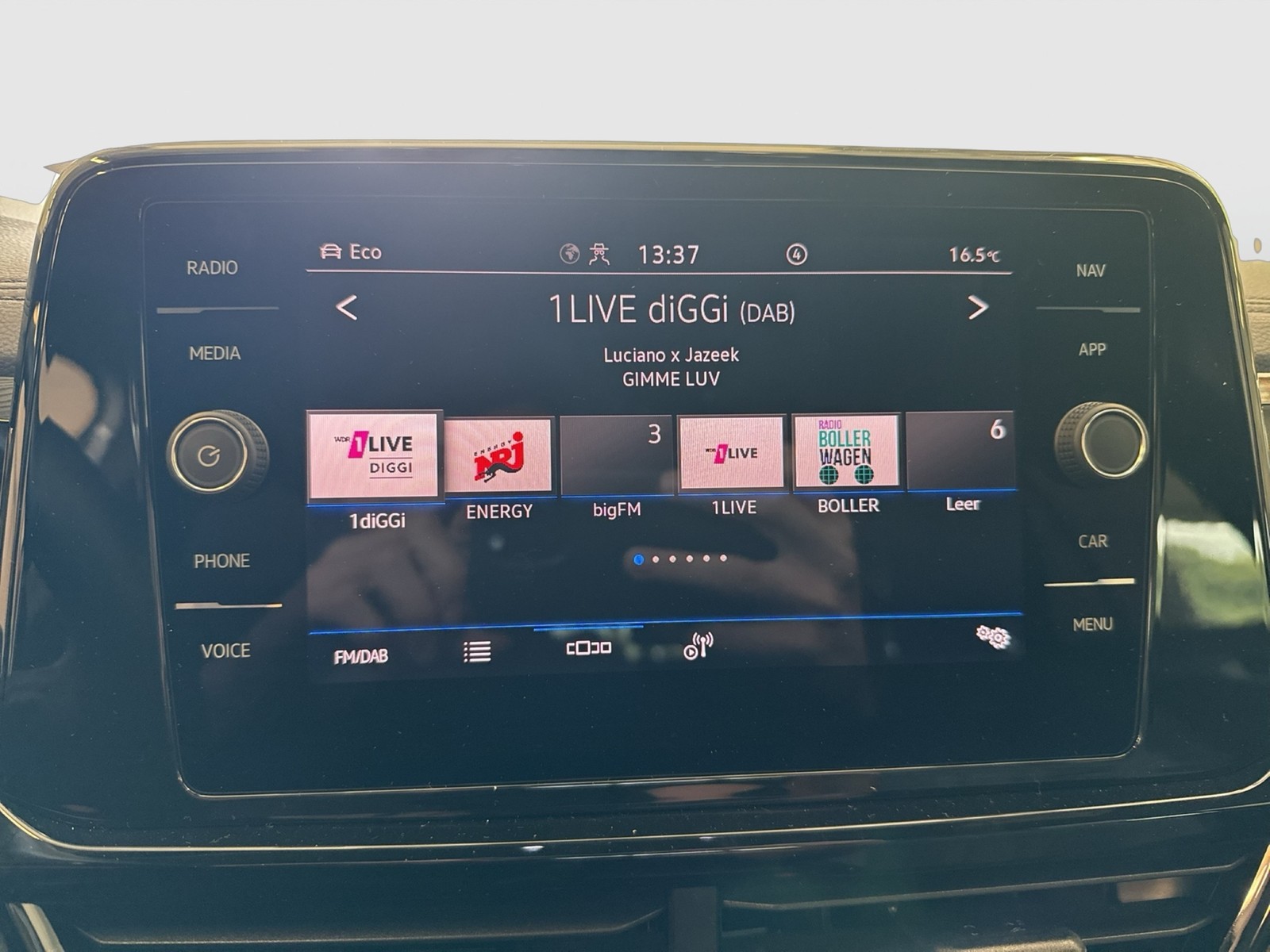 Volkswagen T-Roc 1.5 R-LINE BLACKSTYLE CAM ACC LM19 CARPLAY
