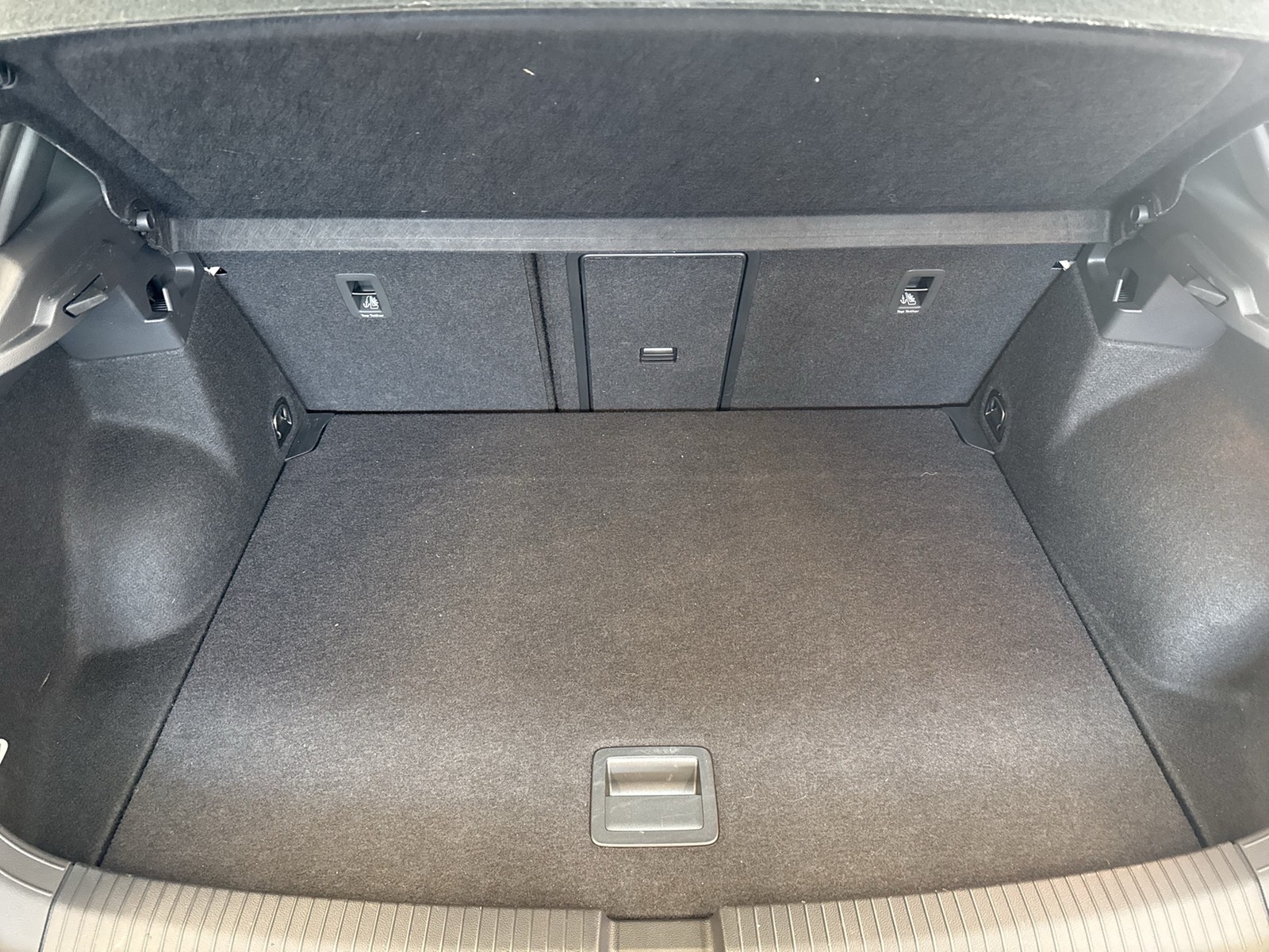 Volkswagen T-Roc 1.5 R-LINE BLACKSTYLE CAM ACC LM19 CARPLAY