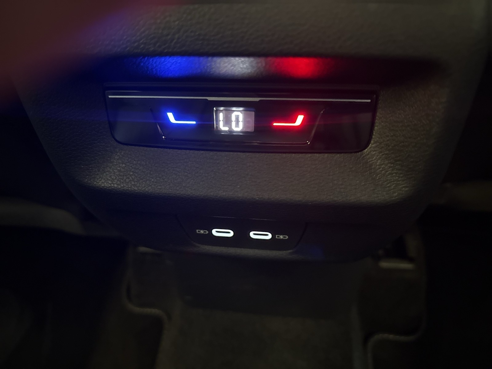 Volkswagen Tiguan 2.0 R-LINE 4MOTION DSG LEDER AHK eSITZE