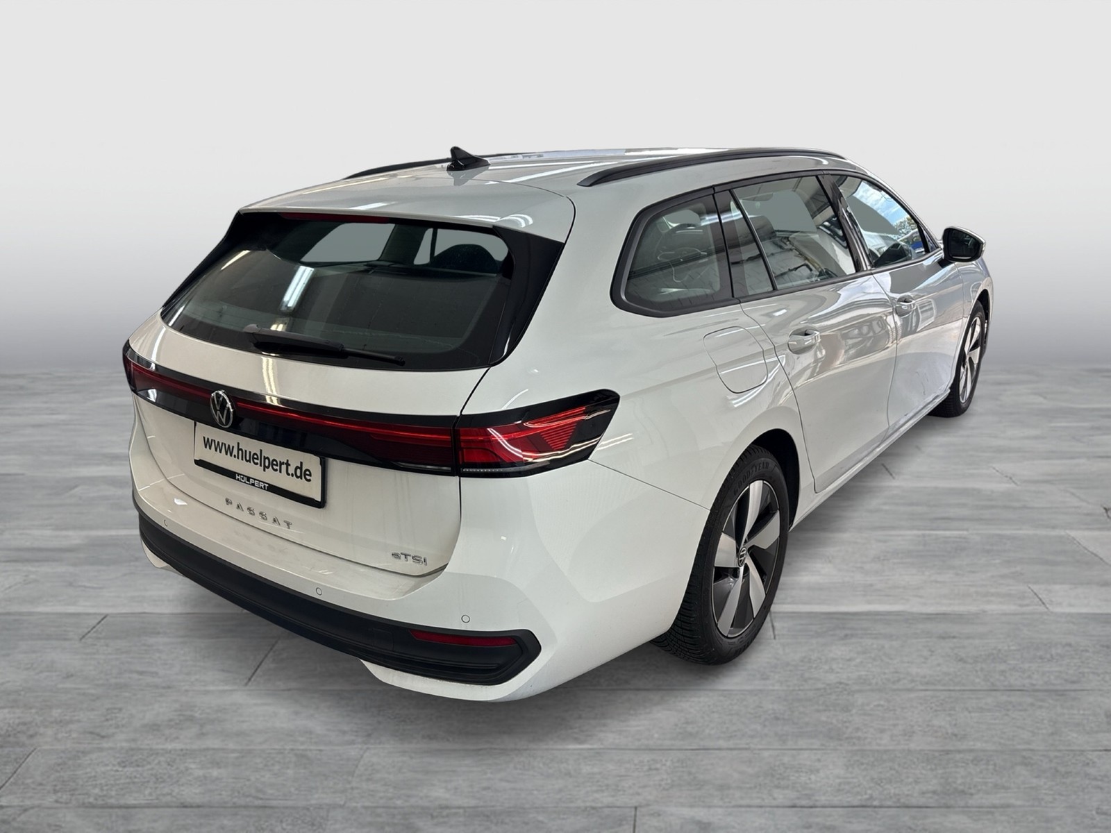 Volkswagen Passat Variant 1.5 eTSI CAM ACC CARPLAY LM17