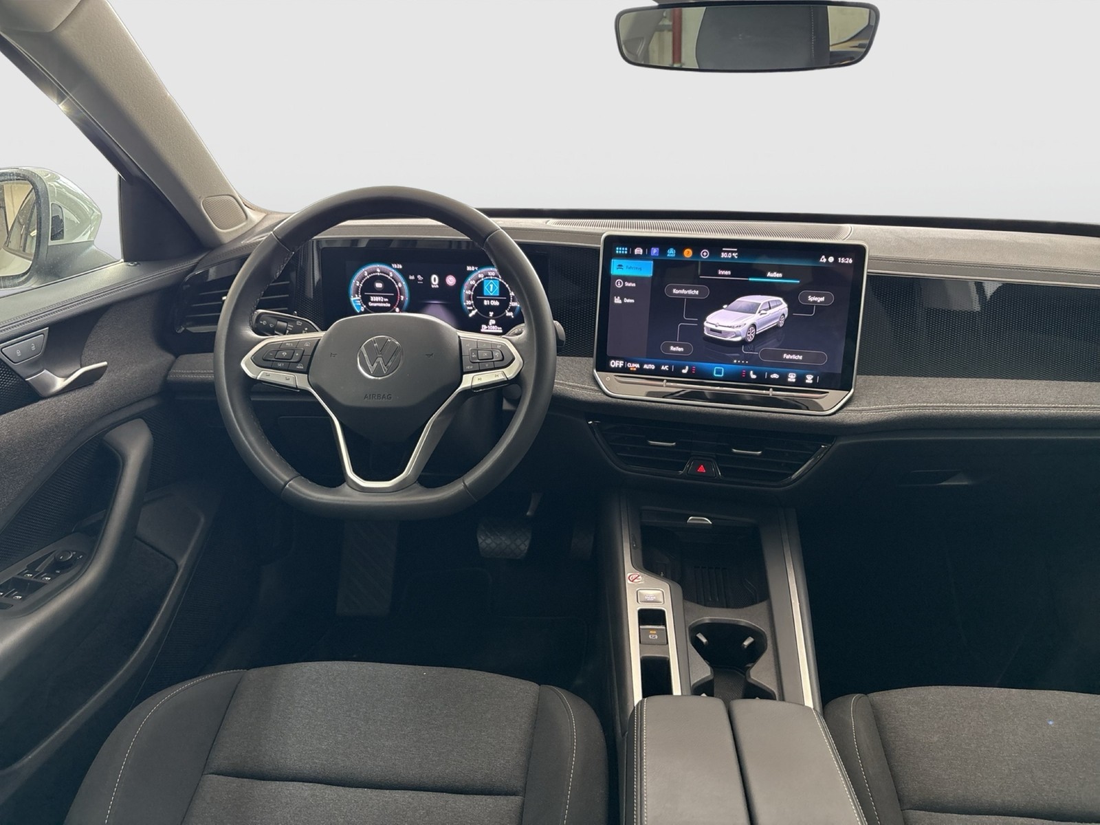 Volkswagen Passat Variant 1.5 eTSI CAM ACC CARPLAY LM17