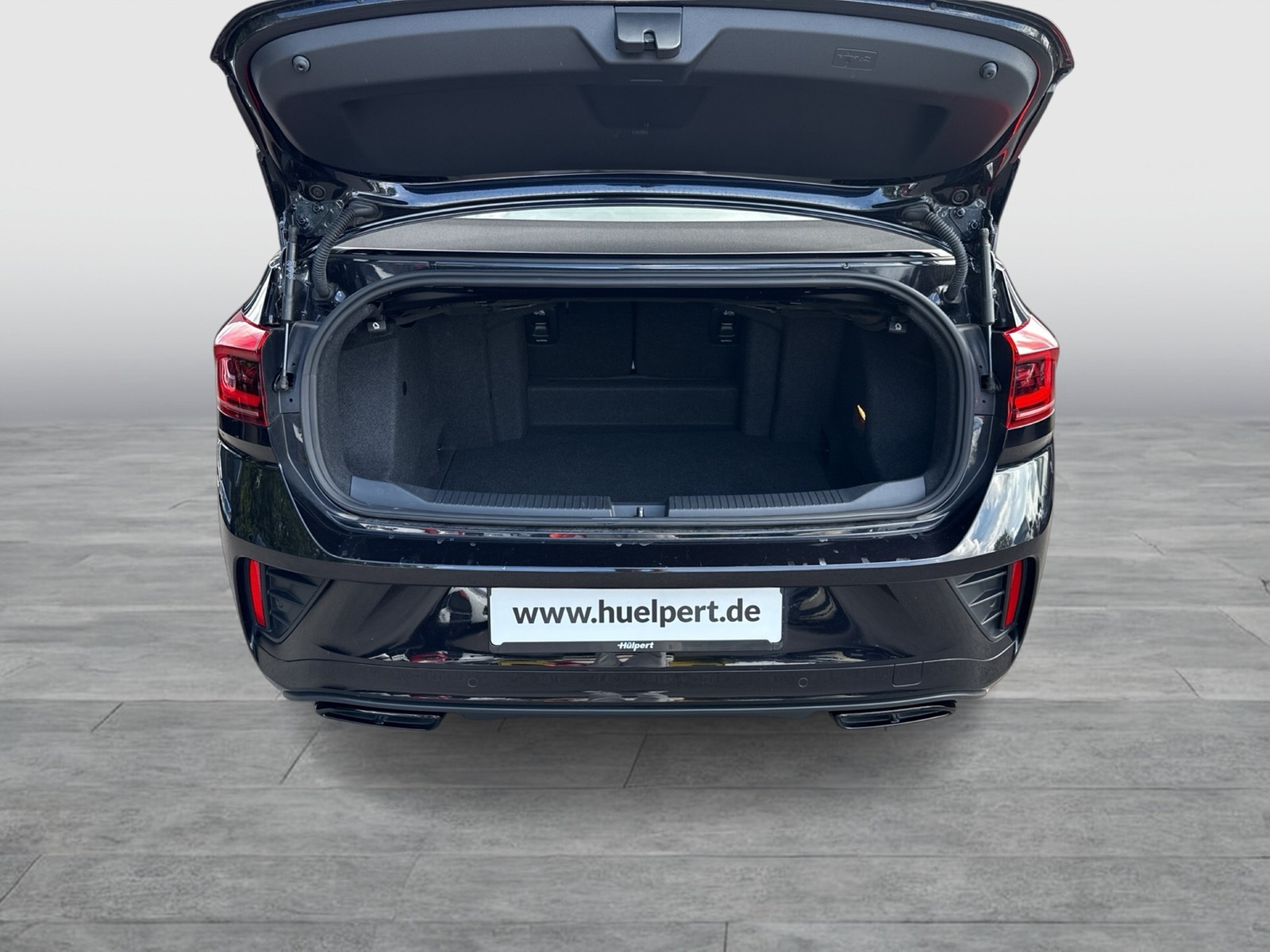 Volkswagen T-Roc Cabrio 1.5 R-LINE LEDER BEATS CAM ALU19