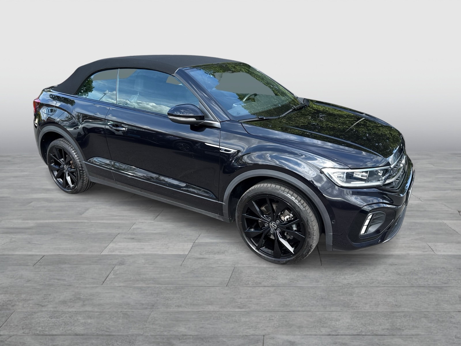 Volkswagen T-Roc Cabrio 1.5 R-LINE LEDER BEATS CAM ALU19