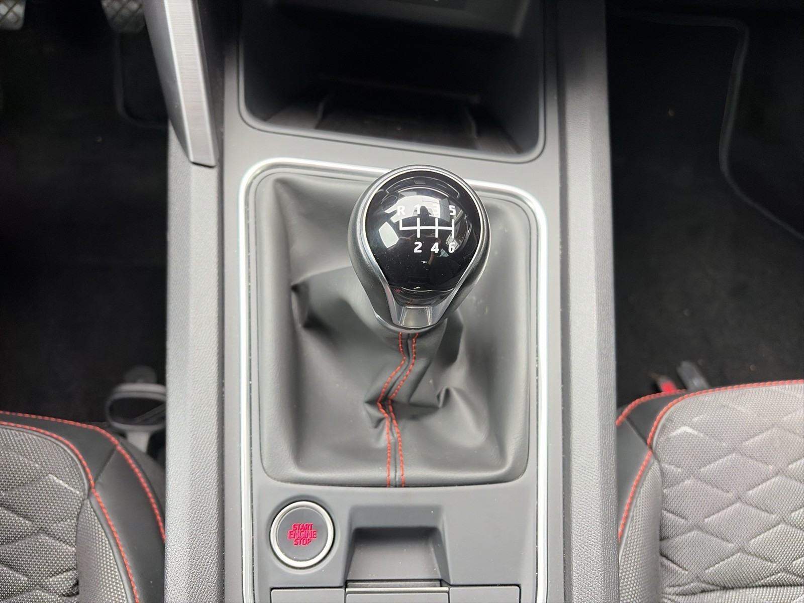 Seat Leon ST 1.5 FR CAM ACC NAVI LM17 CARPLAY SITZHZ.