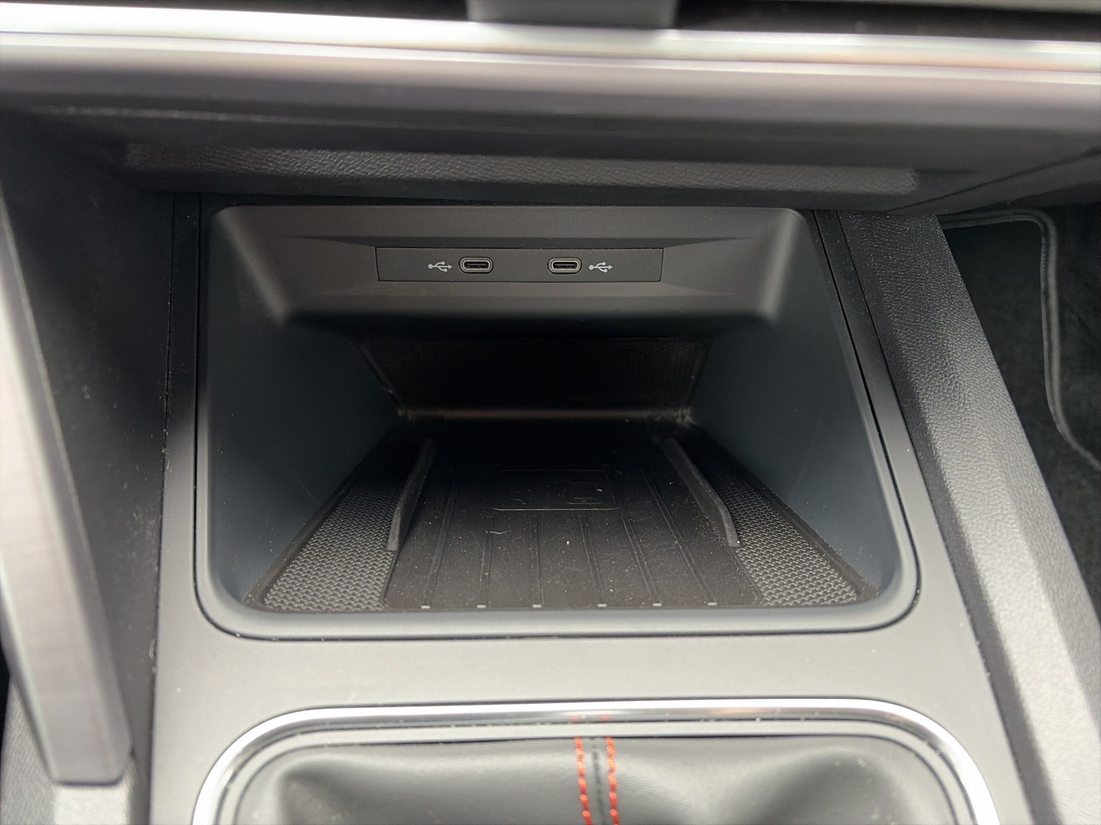 Seat Leon ST 1.5 FR CAM ACC NAVI LM17 CARPLAY SITZHZ.