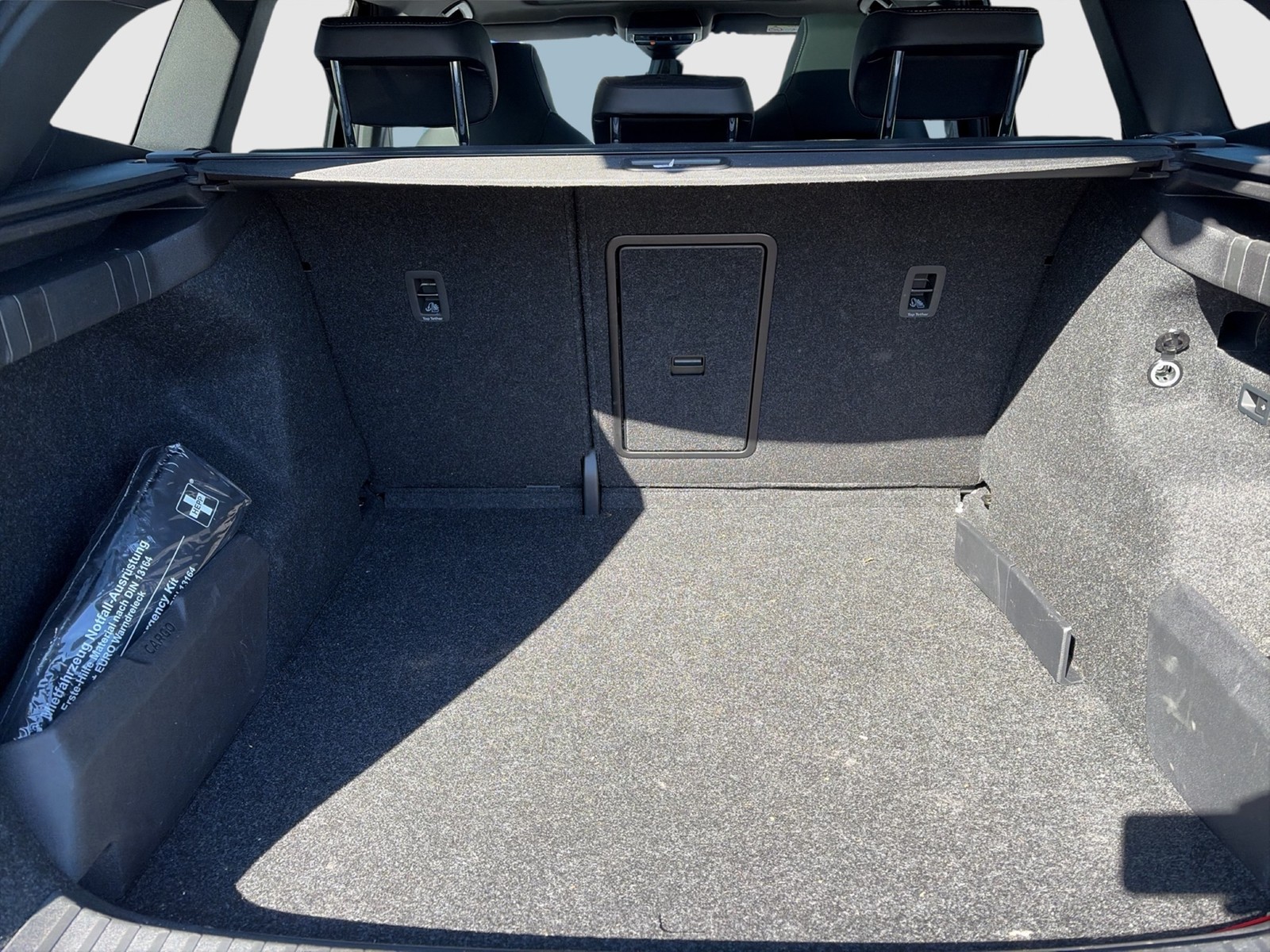 Skoda Enyaq 85 SPORTLINE WÄRMEPUMPE PANO AHK CAM LM20