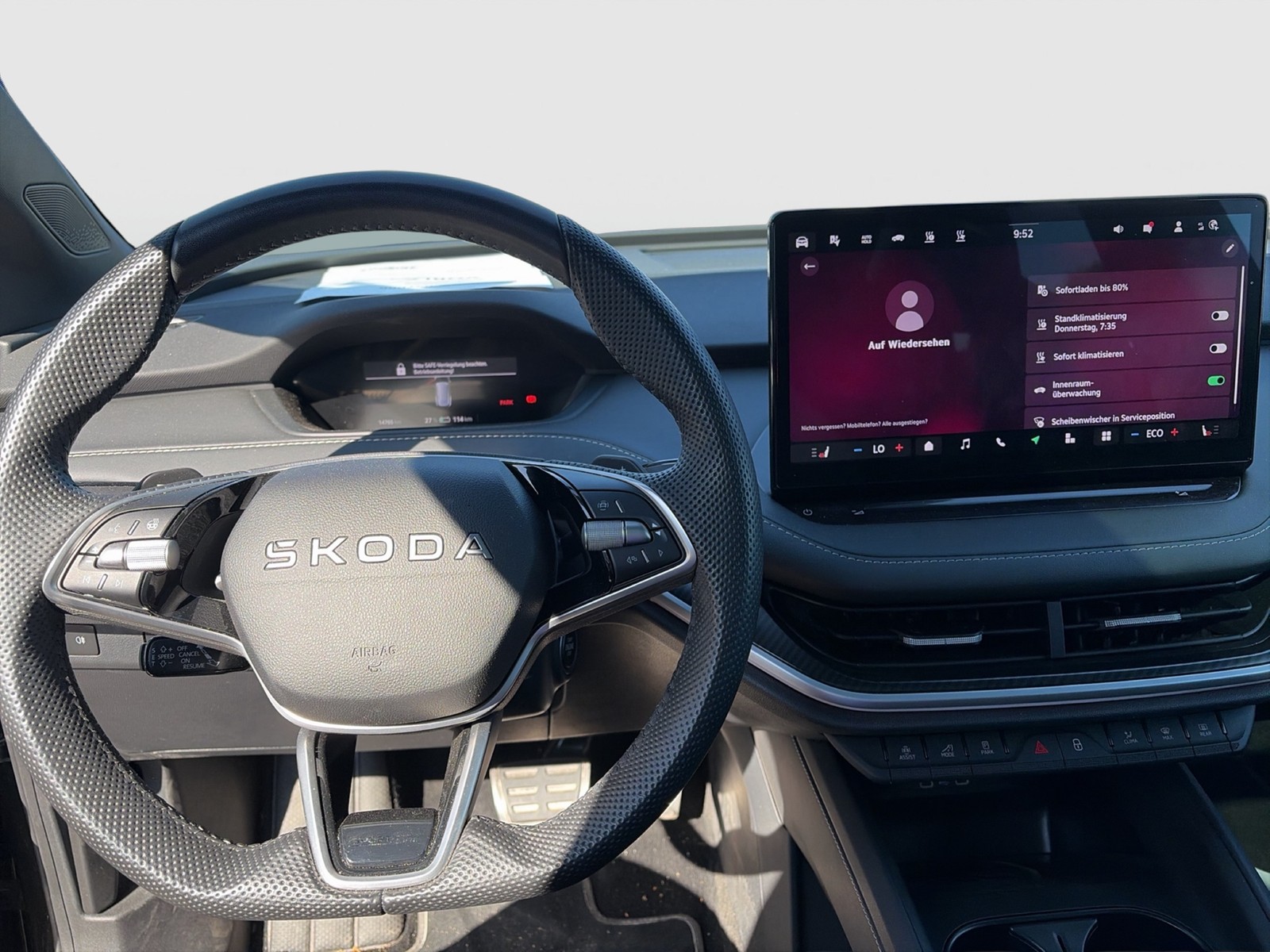 Skoda Enyaq 85 SPORTLINE WÄRMEPUMPE PANO AHK CAM LM20