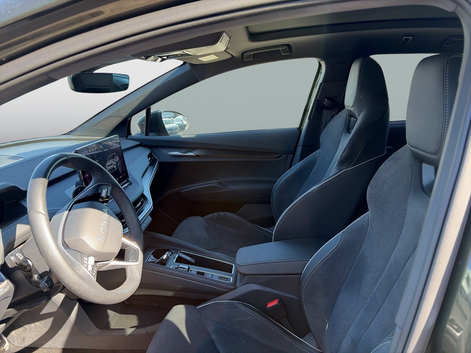 Skoda Enyaq 85 SPORTLINE WÄRMEPUMPE PANO AHK CAM LM20