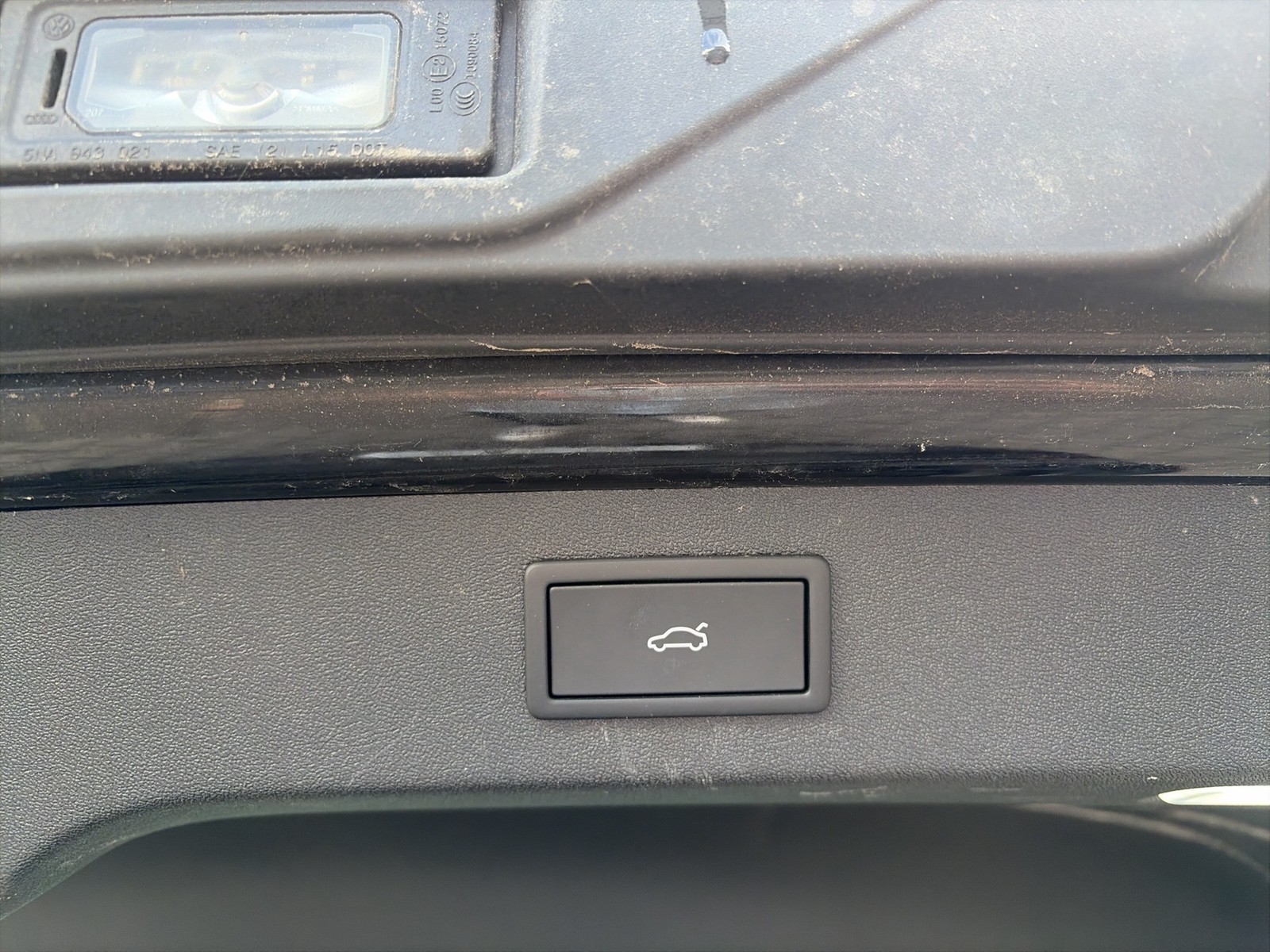 Skoda Enyaq Coupé 85 LOFT WÄRMEPUMPE PANO AHK CAM LM20