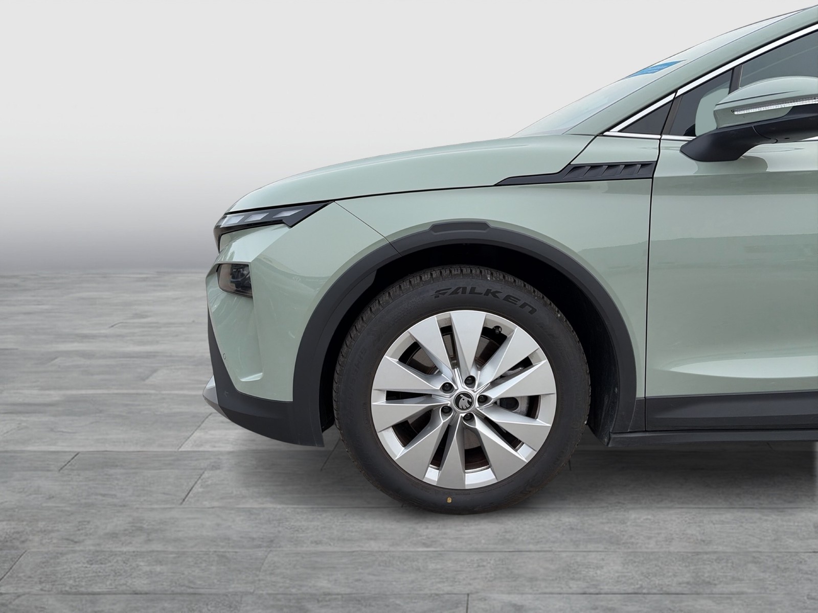 Skoda Elroq 85 LOFT WÄRMEPUMPE AHK CAM ACC LM19 MATRIX