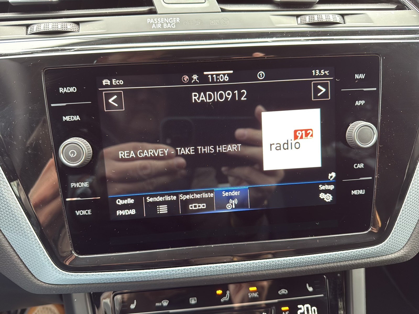 Volkswagen Touran 2.0 GOAL 7SITZE AHK CAM ACC ALU E-KLAPPE